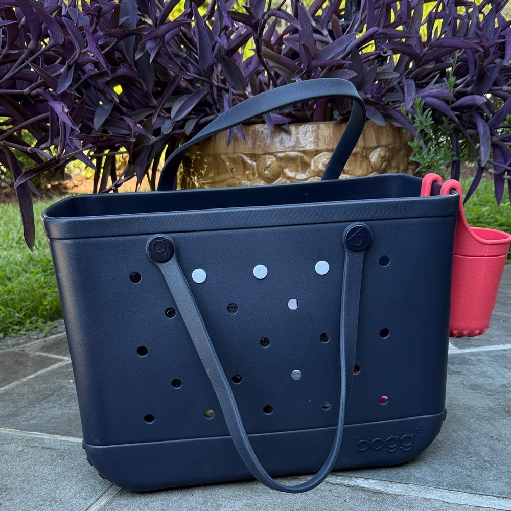 Bag Navy Tote with Red Cup Holder